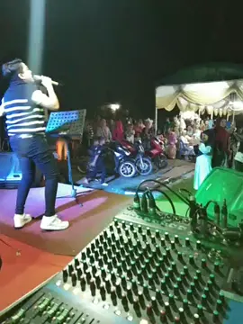 Pas Gabung sama Wanabe🤓 #wannabe  #4u  #fyp  #masukberanda  #kontenkreator 