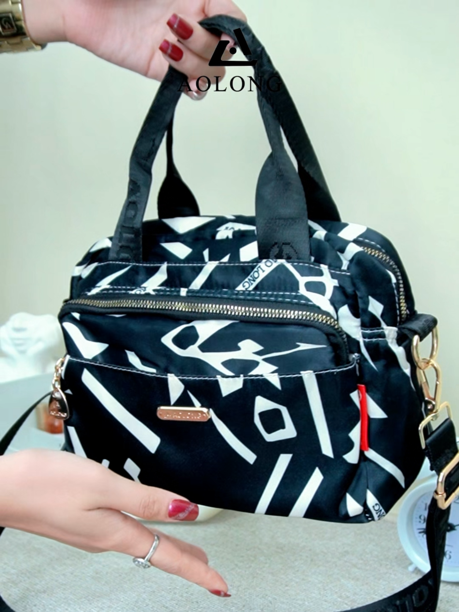 SELEMPANG SULTAN YANG BIKIN PENAMPILAN KAMU MAKIN MENAWANN 👜✨ SELEMPANG ISYANA 😍✨ #fyp #taswanita #racuntiktok #sbyaolong01