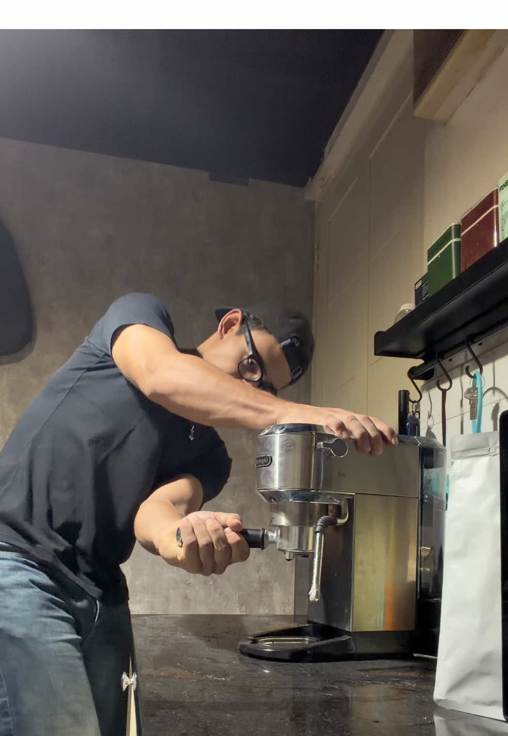 Abstract latte art at its best.