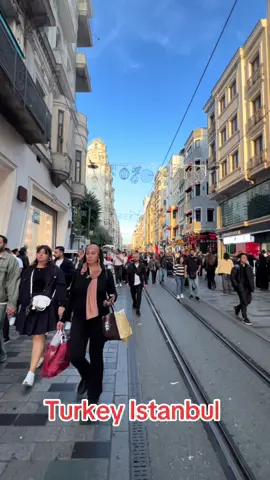 Daytime vibes in Istiklal Street Istanbul 2025🌞 #istiklalstreet #istanbul #taksim #turkey #istanbullife