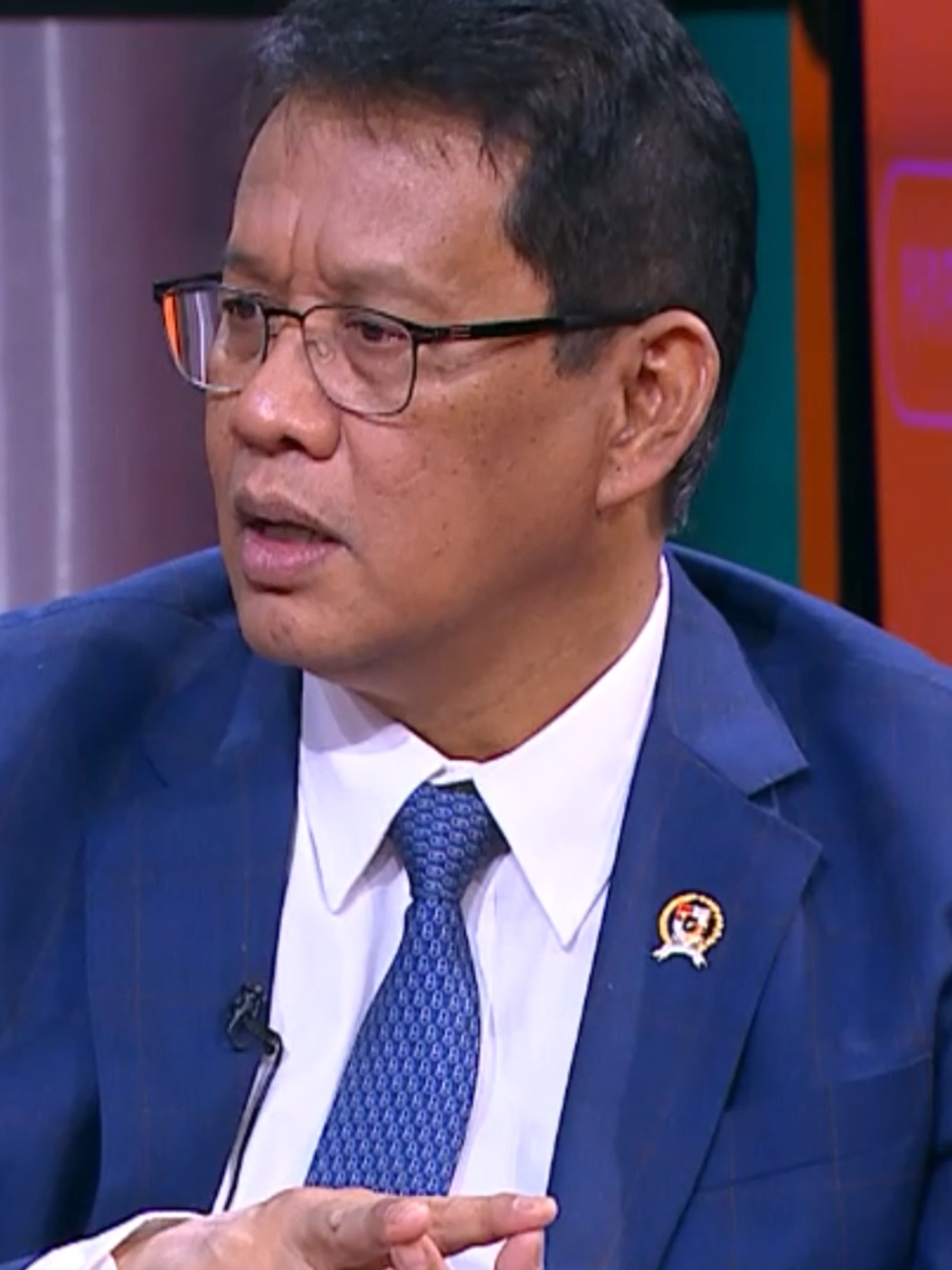 Menkeu Purbaya beri komentar menarik soal MBG. Menurutnya, program tersebut sebenarnya baik, namun masih terlalu dini untuk menilai keberhasilannya. Saksikan selengkapnya di Economic Spesial Hari Keuangan with Desi Anwar hanya di YouTube CNN Indonesia. #cnnindonesia #cnnindonesiacom #purbaya #menkeu #mbg