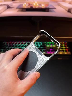 New Walnut Metal Aromatherapy Phone Case