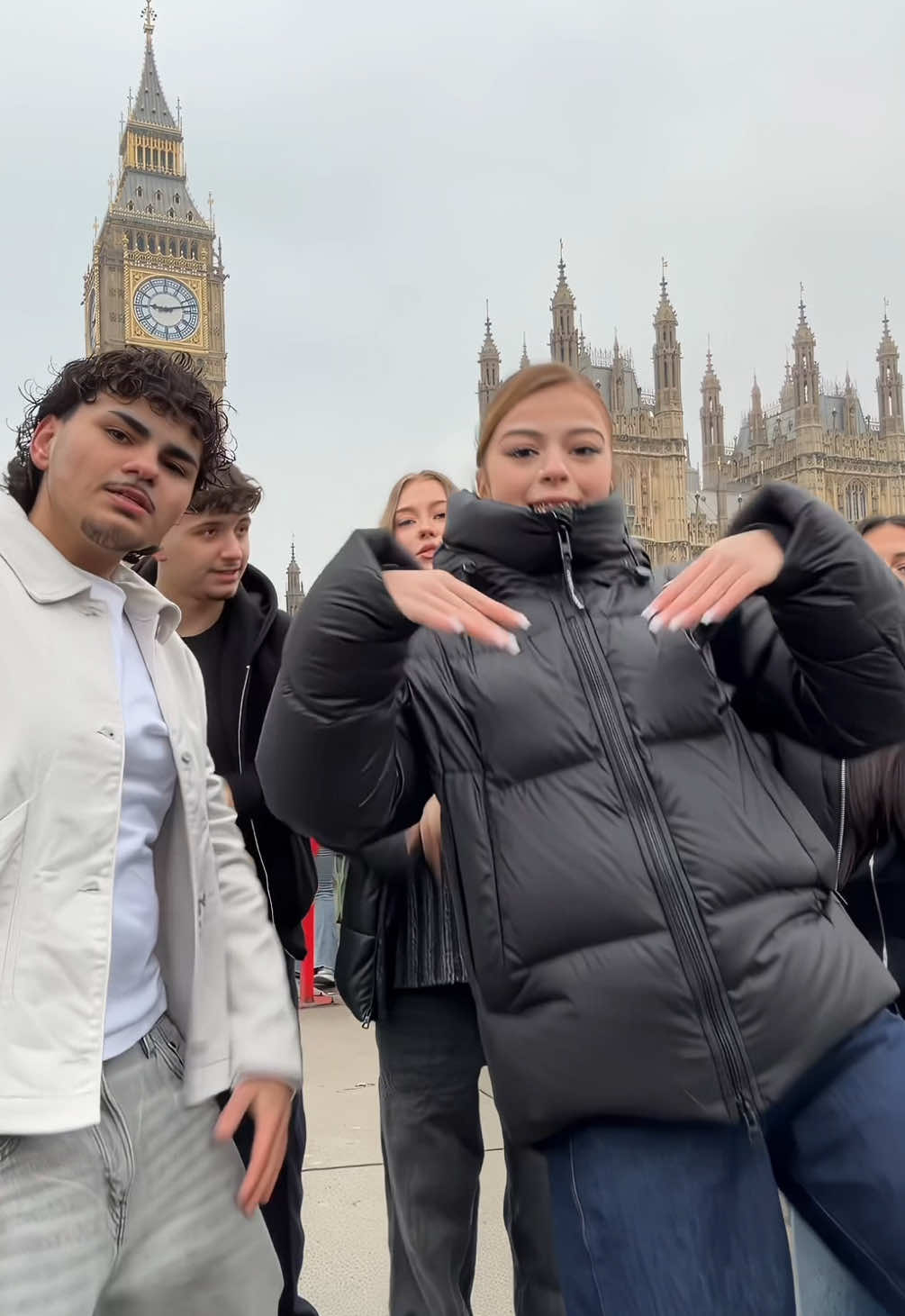 zahide upscaled scenepack in london & paris | again forgot who requested this, can’t keep track of everything 😭 | #hwrtnica #zah1de #zahideundercover #fyp #foryoupage I @𝐙𝐀𝐇𝐈𝐃𝐄 | clips: vexi 