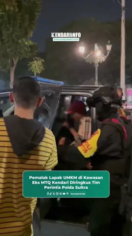 Aksi pemalakan terhadap pelaku UMKM di kawasan Eks MTQ tepatnya di Jalan Abunawas, Kelurahan Bende, Kecamatan Kadia, Kota Kendari, Sulawesi Tenggara (Sultra) berakhir di tangan aparat, Selasa (4/11/2025). Tim Patroli Perintis Presisi Ditsamapta Polda Sulawesi Tenggara (Sultra) meringkus dua pria yang diduga melakukan pungutan liar terhadap pedagang, Selasa (4/11) malam. Kedua pelaku masing-masing berinisial AR dan FI. Dantim Perintis Presisi Ditsamapta Polda Sultra, Bripka Boy Sagita, membenarkan penangkapan tersebut. Keduanya kini sudah diamankan di Mako Polda Sultra untuk proses pemeriksaan lebih lanjut. Menurut Boy, pengungkapan kasus ini bermula dari laporan masyarakat yang merasa resah karena ada oknum yang memungut uang dengan mengatasnamakan Dinas Perhubungan (Dishub). Tim kemudian bergerak cepat menindaklanjuti laporan tersebut dengan mendatangi lokasi kejadian. “Ada warga yang melaporkan ke kami, katanya mereka diminta sejumlah uang dengan membawa nama-nama Dishub,” ujar Boy saat dikonfirmasi Kendariinfo, Rabu (5/11/2025). Dari hasil pemeriksaan awal, kedua pelaku disebut memungut uang dari para pedagang dengan dalih sebagai tarif parkir. Namun, modus mereka tidak dilakukan secara terbuka di area parkir, melainkan langsung mendatangi pemilik lapak agar aksi mereka tidak terdeteksi petugas resmi. “Mereka tarik itu katanya untuk tarif parkir. Jadi tidak lagi mereka ke pemotor, tetapi langsung ke pemilik lapak, biar tidak ketahuan,” beber Boy. Setelah penangkapan, pihak kepolisian langsung berkoordinasi dengan Dishub Kota Kendari. Hasilnya, dipastikan bahwa kedua pelaku tidak memiliki hubungan ataupun izin resmi dari instansi tersebut. Boy menegaskan, tindakan pemalakan terhadap pelaku UMKM tidak akan ditoleransi karena dapat mengganggu kenyamanan masyarakat dan mencoreng semangat pengembangan ekonomi lokal. Ia mengimbau warga agar segera melapor jika menemukan praktik serupa di lapangan. #kendariinfo #kendari #sulawesitenggara #sultra  