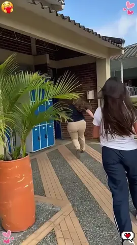 “When Students Surprise Their Teacher... and It’s PURE Joy 😭🎉 #TeacherAppreciation #SurpriseMoment” #usa🇺🇸 