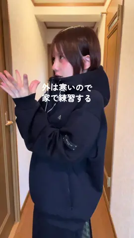 家でパター練習⛳️おすすめのパターありますか？？？ 着用ウェア⇩ tops: @maison_ar_golf  パターマット⇩ Wellputtマット4m（ @wellputt.japan  | @wellputt ）