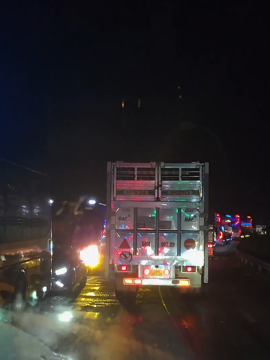 Đoạn đường đẹp nhất ql14🤣🤣#hoixekhachvietnam #xekhachvietnam #xekhachtaynguyen #xuhuong #fyp @Anh Ba Báo 82 