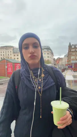 literally have never looked so performative in my life#fitcheck#sixthformcollege #hijabifashion #blowthisuptiktok #fyp 