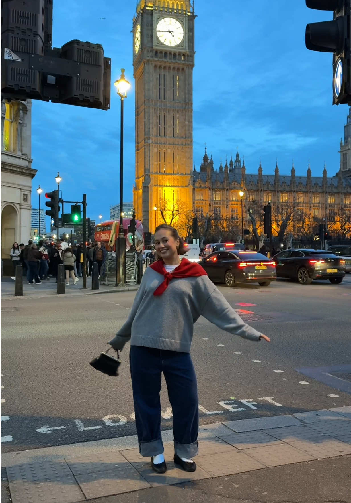 hi Ben!!! 🇬🇧 #london #traveltransition 