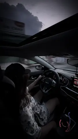 vạn vật thay đổi, vật chất lên ngôi 