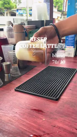 harga 10k bisa ngopi enak  #coffee #coffeelatte #arabicagayoaceh #robustatemanggung #kebumen 