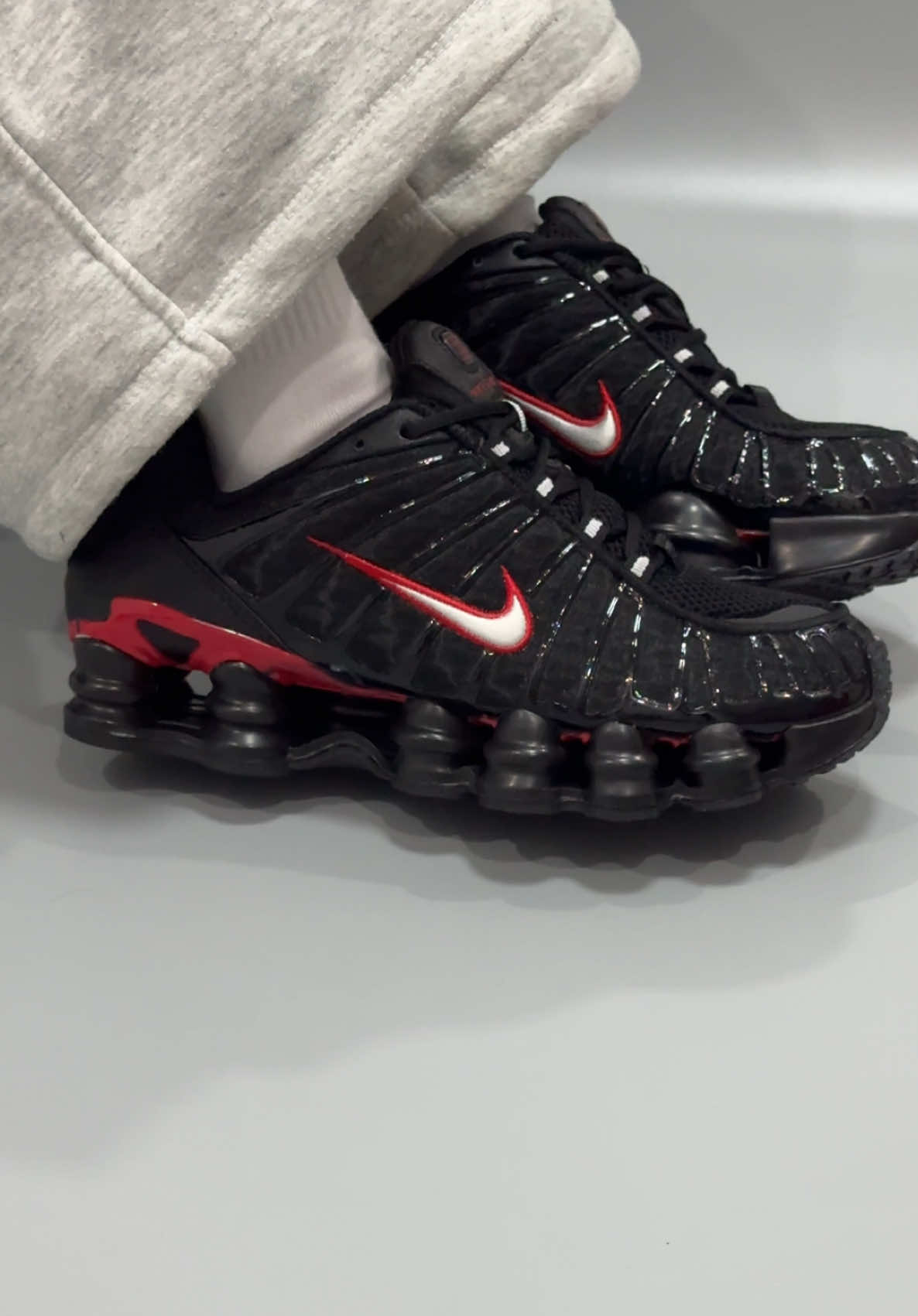 MOMMY BAKA NAMAN😗 #shox #nike #fyppppppppppppppppppppppp #pov #trend #outfit #sneakers 