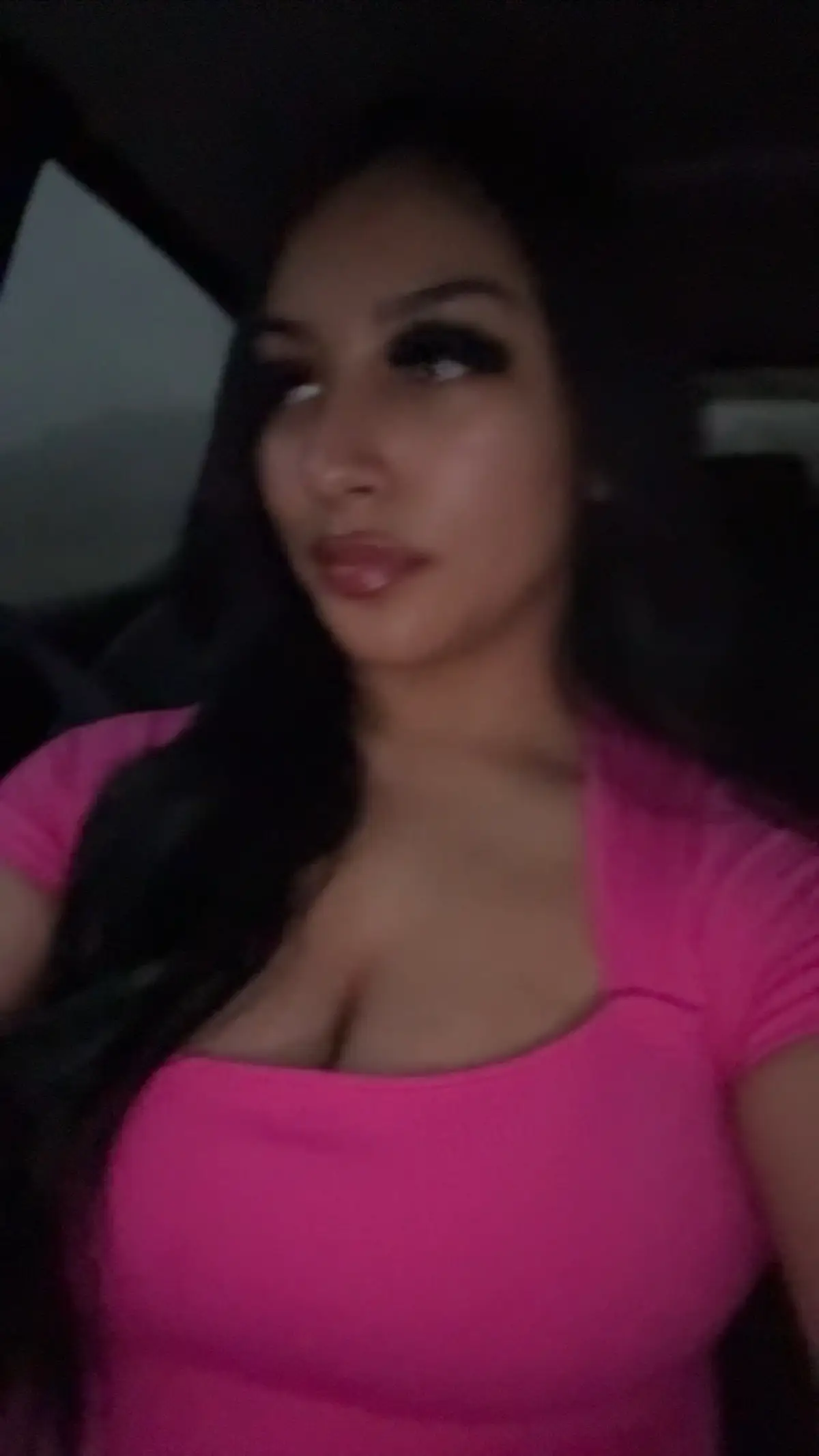 So tired of my soul yearning for love… but the feeling of being alone also feels so peaceful 