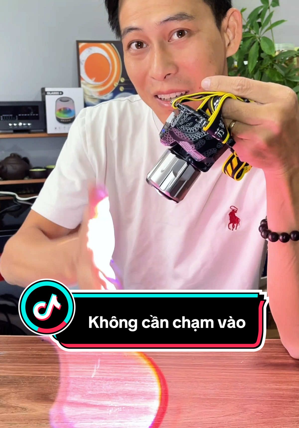 Đèn pin đội đầu siêu sáng. Đèn pin đội đầu cảm biến. #thuongthattha #denpindoidau #denpindoidausieusang #denpindoidauchiunuoc #denpindoidausieusangchieuxa  @Thượng Thật Thà 