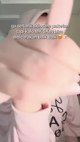 satu paket lengkap udah dapet apa ajasih???? dapet -facialwash  -toner   -day cream  -night cream  FREE SUNSCREEN/MOIST😍 #mkskin #mkskincare #mkskincare #maharani #mkskinpusat        