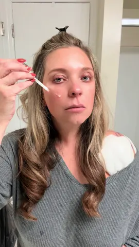 Glow like never before ✨ This serum helps gives my skin a smooth, radiant, and dewy look. Lightweight, hydrating, and perfect for my skincare routine! #glassskinserum #skincareroutine #glowingskin #dewyskin #skincareessentials