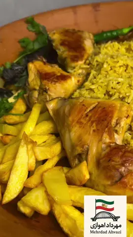 آموزش پخت مندی مرغ یک غذای عربی اویه ها شامل: زردچوبه،پودر کاری،فلفل سیاهکمی فلفل قرمز و مقداری نمک