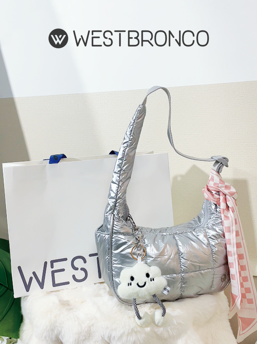 ✨ New Arrival Alert! ✨ This 11.11, treat yourself with WestBronco’s Silver Shoulder Bag and get a FREE Cloud Charm ☁️ + Cloud Paper Package Bag! 🎁 Don’t miss this limited-time offer — elegance, style, and charm all in one set 💖 👉 Order now before it’s gone! #WestBronco #1111Sale #NewArrival #ShoulderBag #StyleInSilver #GiftWithPurchase