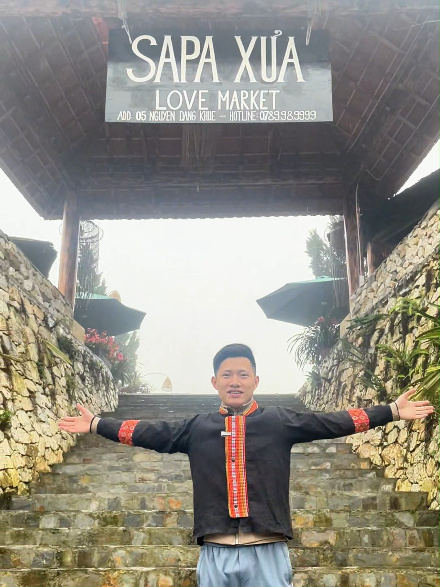 🎉 Tin vui từ A Lử – Chuẩn bị khai trương cơ sở mới tại Sa Pa! 🎉   Sau thời gian chuẩn bị kỹ lưỡng, A Lử sắp chính thức ra mắt cơ sở mới tại trung tâm Sa Pa – hứa hẹn mang đến cho các bác một không gian để trải nghiệm ẩm thực Tây Bắc đặc biệt là thắng cố A Lử. 📅 Khai trương: Thứ Bảy, ngày 15/11/2025   📍 Địa điểm: Số 03 Đường N2 Nguyễn Đăng Khuê, Phường Sa Pa, Tỉnh Lào Cai.   🥩 Mời các bác ghé qua thưởng thức – trải nghiệm – và cảm nhận tinh hoa ẩm thực Tây Bắc ngay tại Sa Pa nhé!   🔥 Thắng cố A Lử – Tinh hoa ẩm thực, chuẩn vị Tây Bắc! #amthuctaybac #thangco #dacsanvietnam #aluosapa #bomngua #dulichtaybac