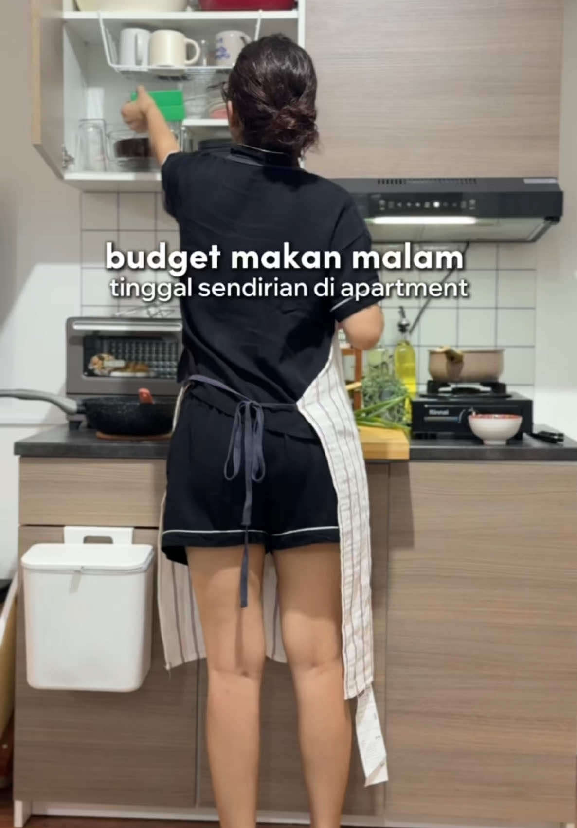 Mulai coba masak lagi tiap hari biar real food kita #ritualkecilhidupbesar di mulai dari makan sayur dan real food🍚💚.  #mervlog #apartemenjakarta #adayinmylife #daily #dailyvlog #apartment #apartmentlife #livingalone #apart 