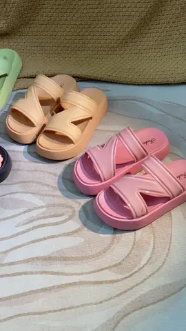 อึ้ง! สูงขึ้น 5-8 ซม. แค่เปลี่ยนรองเท้า! 📏 #รองเท้า #รองเท้าแฟชั่น #รองเท้าผู้หญิง #รองเท้าส้นสูง #รองเท้าเสริมส้น 