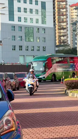 Getting ready for 𝒐𝒇𝒇𝒊𝒄𝒊𝒂𝒍 𝒕𝒓𝒂𝒊𝒏𝒊𝒏𝒈. 🌟💙