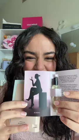 مبسوطة اني عالأقل اكتشفت العطور و الروايح قبل كتير ناس🥹❤️ وأنا متأكدة انها رح تصير تنافس براندات عالمية❤️ @noorstars @NAFAS @Baneenstars #noorstars #perfumereview #سراب_mk🎀 