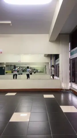 @Momy na Angella 🇮🇩mix🇯🇵 @angella_widjaya @phira gempita #fyppppppppppppppppppppppp #beranda #sanggargempita #jaipong #dc 