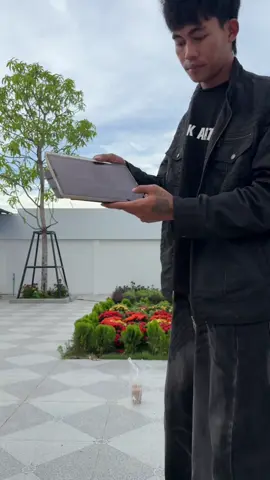 អត់ដឹងទៅណា មានតែធ្វើការ😂