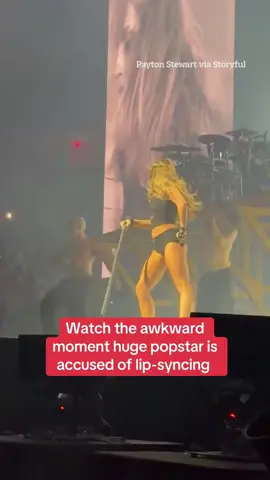 Tate McRae suffered an embarrassing on-stage mix-up as she sang into the wrong end of her microphone - sparking lip-syncing claims.  #tatemcrae #lipsync #showbiznews 