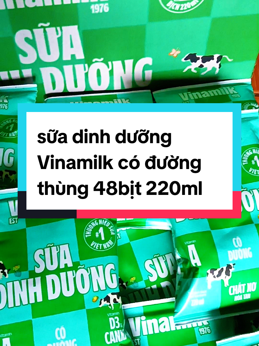 sữa dinh dưỡng Vinamilk có đường thơm ngon đậm đà ,chứa canxi,vitamin A giúp sáng mắt, bụng êm, xương chắc khỏe,các bạn quan tâm vào giỏ hàng tham khảo nhé @Tú Trinh🍀 @Tú Trinh🍀 @Tú Trinh🍀 #suadinhduong #suadinhduongvinamilk #suatuoicoduong #suabo #suatuoi 