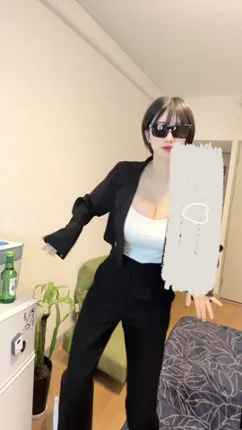 三連休何してた?私はRIZIN行ってゴルフいってたよ⛳️てかそんなことより家に食料がなくてひもじい🥹⁡