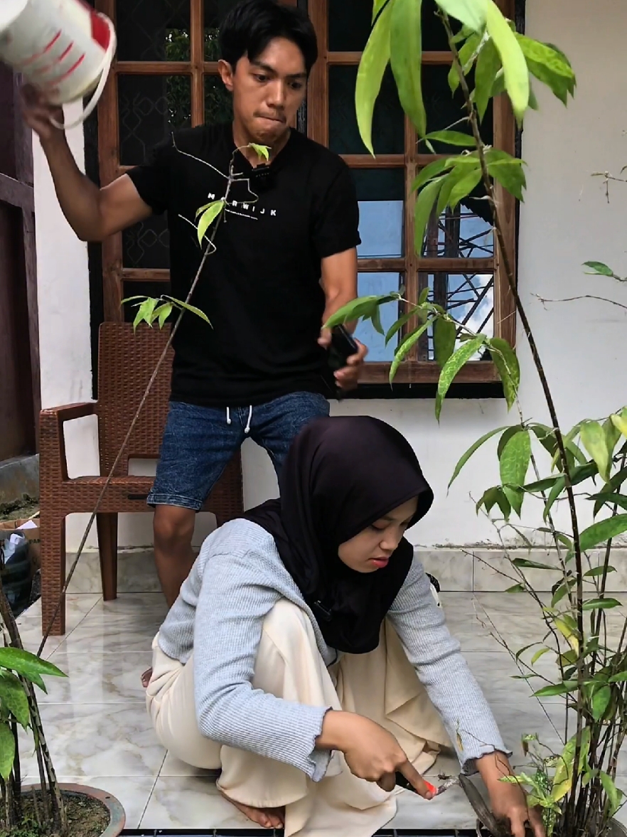 Ges.. sebelumnya aku minta maaf kalau aku punya salah dengan kalian😭🙏. @Fitriani Basri Kama’ #mdermawan #fitriani #fyp #viral #viralvideo #trending #tiktok 