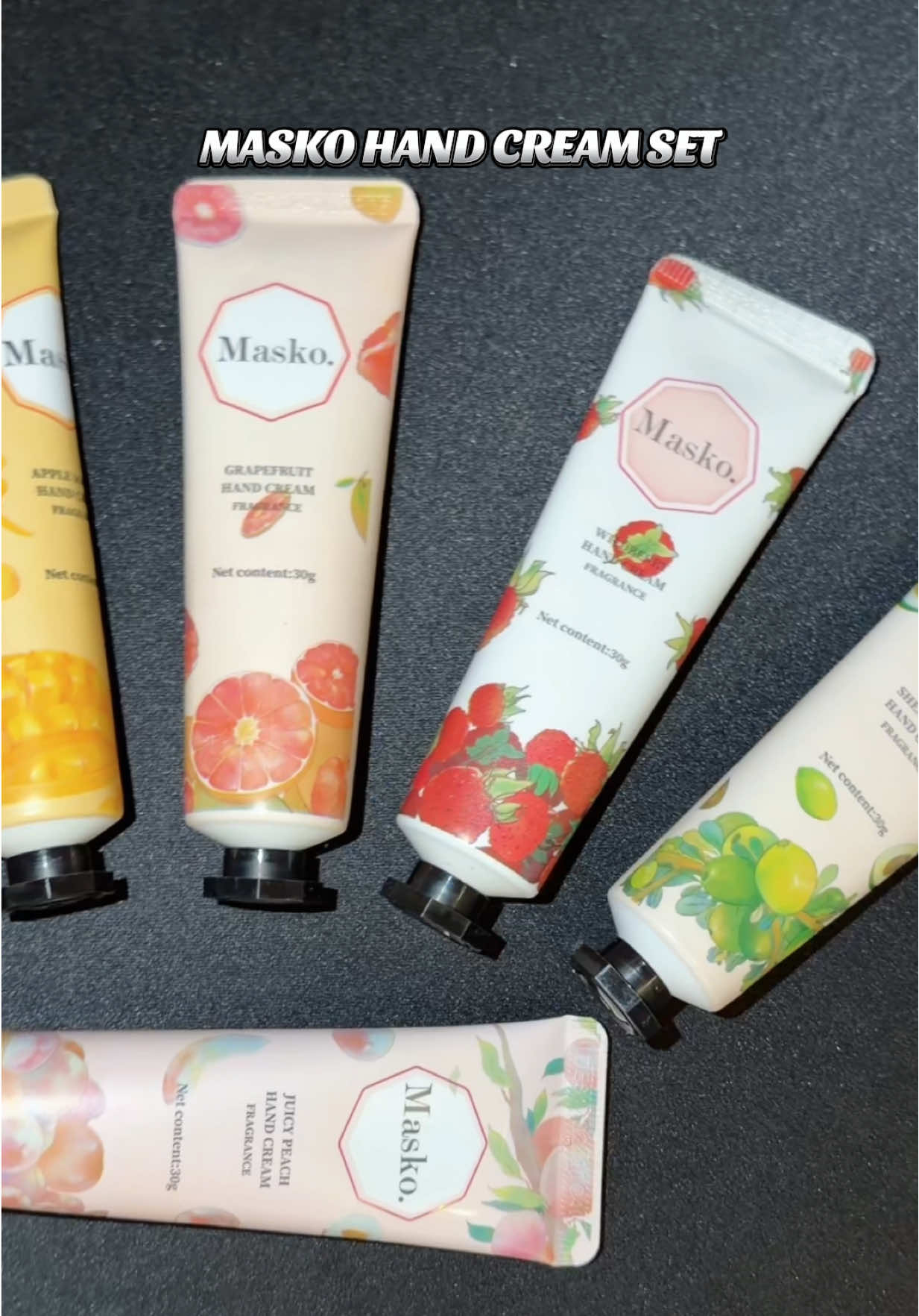 Malapit na mag pasko at pwedeng pwede itong i pang regalo. 🙈🤭 #edricgo #tiktokfinds #handcream #christmasgift #christmas 