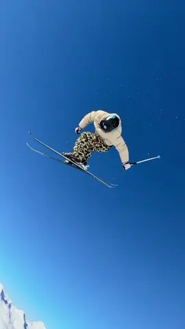 Songchoice: @Jimmy James  • #fy #fyp #snow #winter #skiing #skiintiktok #snowboarding 