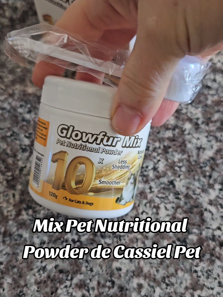 Mix Pet Nutritional Powder Es una formula que refuerza el sistema inmunologico tanto de perros como gatos y mejora su digestión, al mismo tiempo que le da un equilibrio intestinal, mejora las flatulencias y les da un apetito saludable. Algo muy importante es que si se lo das diariamente mejora considerablemente el estrés de tu mascota. @Cassiel pet World #petinmunity #MixpetNutritionalPowder #vitaminasparamascotas #CassielPetInmunity #guthealth 