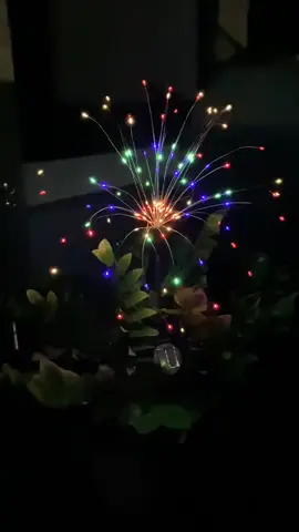 ✨ Efeito fogos de artifício Luz fio cobre luzes Fadas  natal gramado 🌲🌲mágica para seu Natal! 💡✨ Luzes solares com efeito colorido e brilho encantador 🌈 Perfeitas para sala, festas e decoração natalina 🎄 #DecoracaoDeNatal #LuzDecorativa #ShopeeVideo #CasaLinda #Luzessolares 