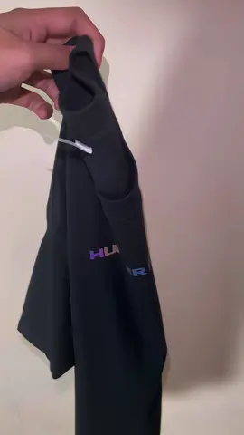 Menyala banget 😍 #rekomendasi #kaoskeren #rekomendasioutfit #outfit 