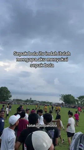 Sepak bola mengajarkan banyak hal ❤️‍🩹⚽️ #katakatasepakbola #sepakbola #storybola #fypbola #fyp 