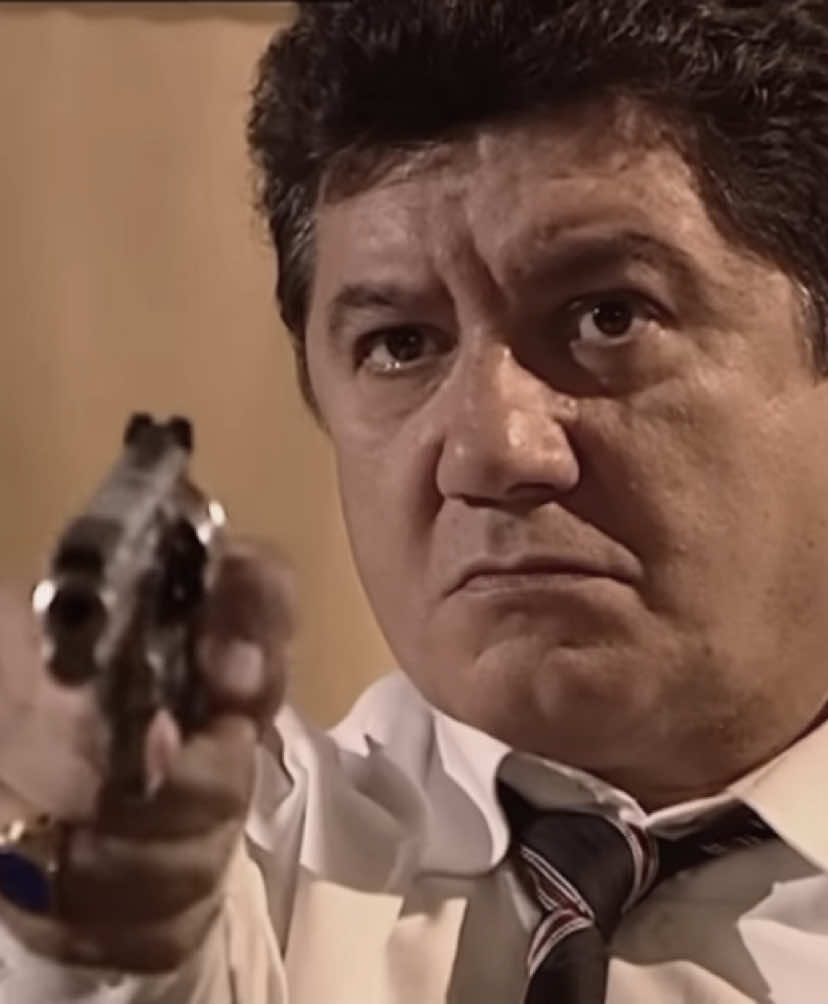 جلاد المجلس 🪚🔥 #foryou #funny #viral #fyp #وادي_الذئاب 