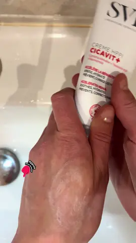 La crème réparatrice qui apaise, protège et aide la peau à cicatriser plus vite ❤️ #TikTokShop #offrespourtoi #svr #skincare 
