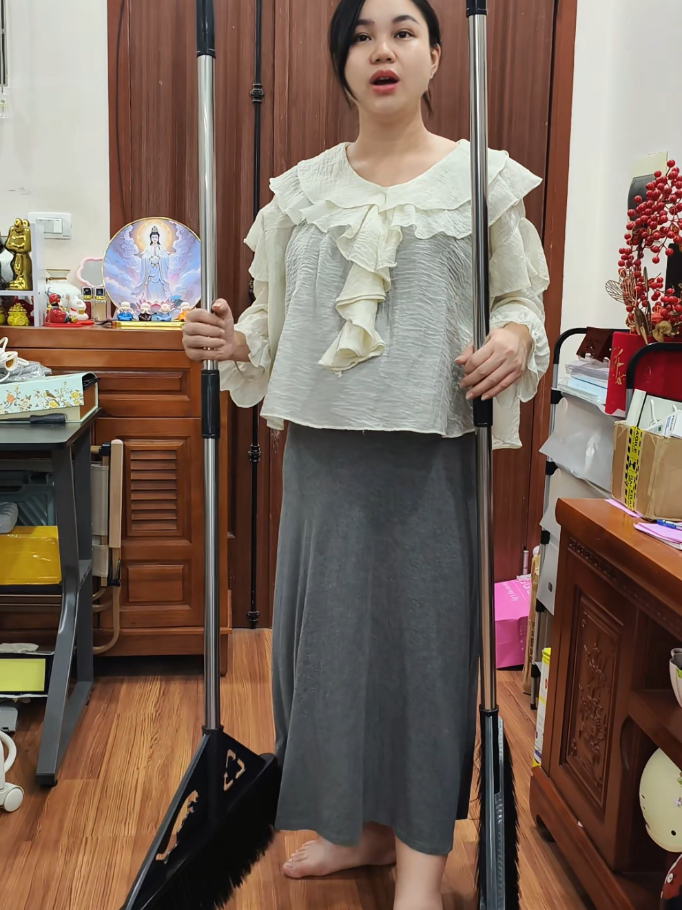 ( COMBO 2 ) Chổi Cước quét Sân cán inox dài 1m3 #choicuoc #choiquetsanvuon #cotiennhaxinh 