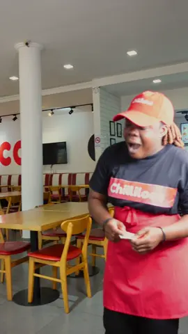 On voulait le piéger…mais c’est le burger qui a gagné 😭🍔 Beef Burger by Chilliloco — impossible de résister 👑 #ChillilocoTogo #comedie_humour #togolais228 