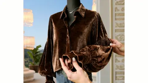 🤠American retro lovers rejoice! This embossed velvet shirt perfectly captures the Western vibe!#amazonstyleedit  #tictokshopsummerturnup  #cuteoutfitswithboots  #blousesfashion  #velvetcardigan 