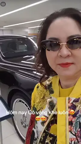 Lụm luôn con Rolls-Royce nữa đi Cô ơi đẹp quá 😍😍😍😍111111#nguyenphuonghang #rollsroyce #xuhướng 