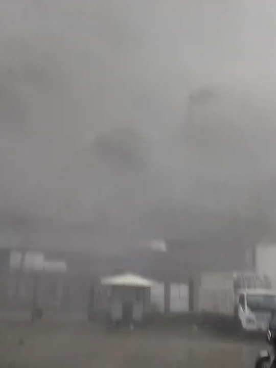 A video uploaded by netizen Juvelyn Decayma shows the terrifying and devastating impact of Typhoon #TinoPH as it battered El Nido early this morning, around 7:00 AM, November 5, 2025. Strong winds and torrential rain continue to lash the area, with residents describing it as even more violent than earlier reports. 🎥 Video courtesy of Juvelyn Decayma #TyphoonTino #ElNido #Palawan #TinoPH #WalangIwanan #RescuePH #PrayForPalawan