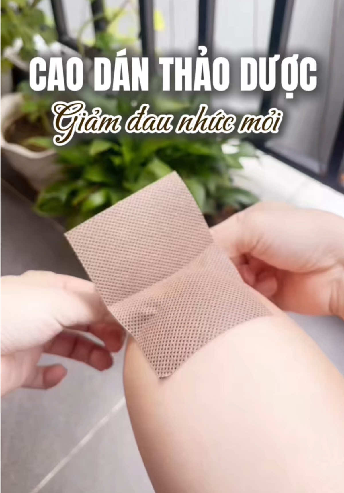 ✅Đúng là loại này dùng thích thật luôn á mọi người, cao dán thảo dược nha Nóng lên cái là dễ chịu hẳn nè mà thơm mùi gừng nữa chứ 👍 #chamsocsuckhoegiadinh #giamdaunhucmoi #caodanthaoduoc #thaonguyenmommy #review 