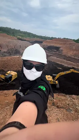 Absen dlu #cewektambang #magang #pertambangan #fyppppppppppppppppppppppp #teknikpertambangan 