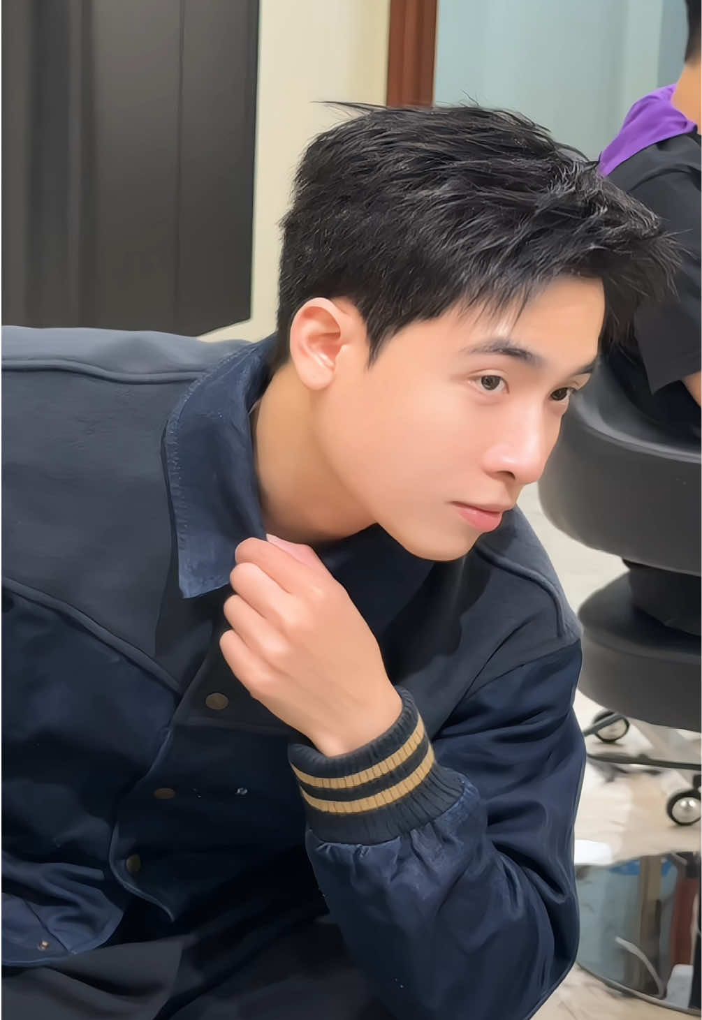 Cắt tạo kiểu form tóc Ivy cho a khách nhẹ nhàng cho mùa đông ✨#tienhairstylist199 #xuhuong #tocnamhanquoc #tocnamdep #3sonhairstudio 