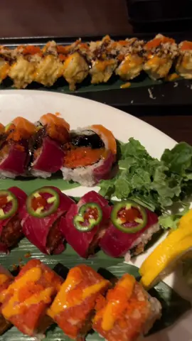 When you and your best friend can put some sushi away 💁🏻‍♀️❤️💪🏽 #sushi 